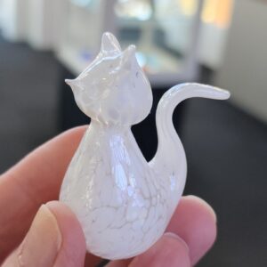 Miniature Cat (white)